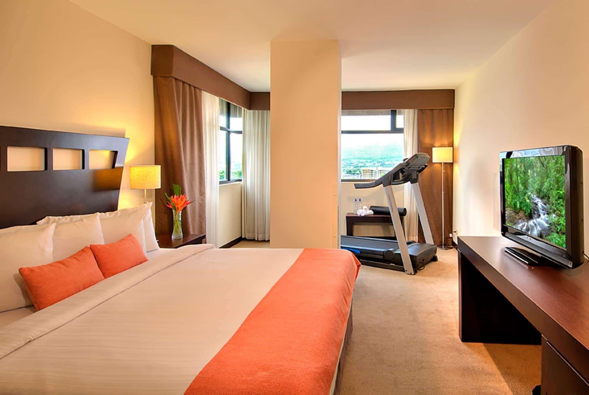 Tryp By Wyndham San Jose Sabana Hotel Bilik gambar